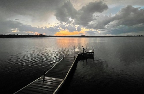 Ramara Cottage | 3 BR Sunset Lakeview Waterfront Cottage nestled in the trees on Lake Dalrymple
