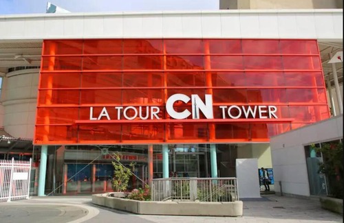 Toronto Entertainment District Apartment | 3 BR w/parking Downtown Toronto
