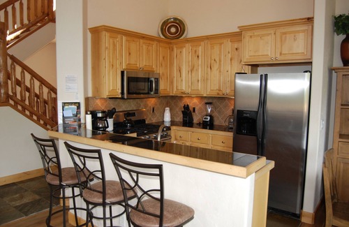 Winter Park House | 3 BR with Private Hot Tub and views of the slopes in prestigious Lakota!