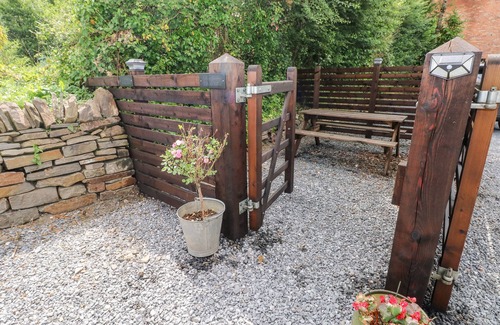 Narberth Cottage | 3 Bridge Villas