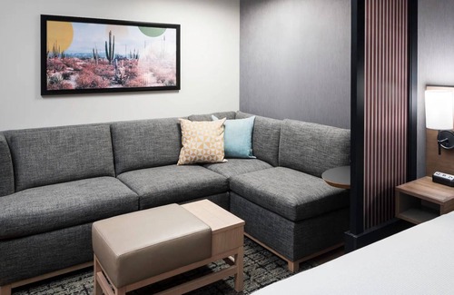 Tempe Hotel | 3 Central Tempe Rooms – Gym, Pool, Near Lake, Mill Ave, Desert Attractions
