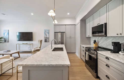 Pass Christian House | 3 Charming Townhomes for Big Groups-Pool,Walk to Beach, WIFI