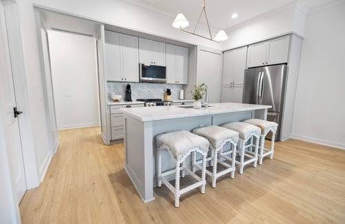 Pass Christian House | 3 Charming Townhomes for Big Groups-Pool,Walk to Beach, WIFI