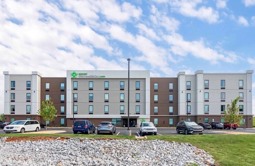 Asheville Hotel | 3 Comfort-Focused Suites Perfect for Long Relocation or Vacations - Pets Allowed