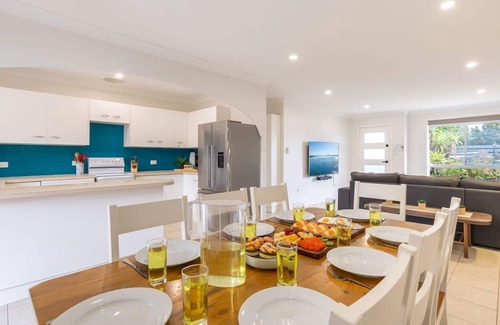 Anna Bay House | 3 Davidson St - pool , air con, Wi-Fi and pet friendly