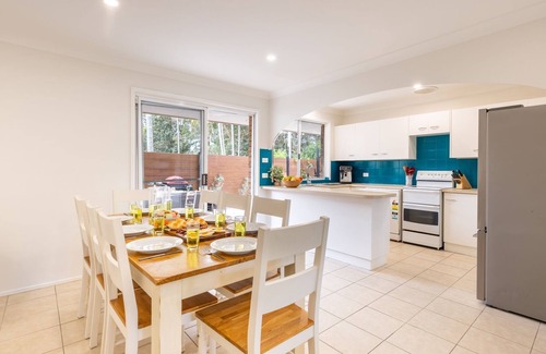 Anna Bay House | 3 Davidson St - pool , air con, Wi-Fi and pet friendly