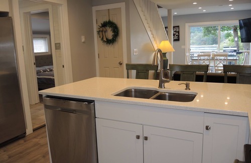 Maryland House | 3 Ducks on a Lake - New Renovation on Goodyear Lake