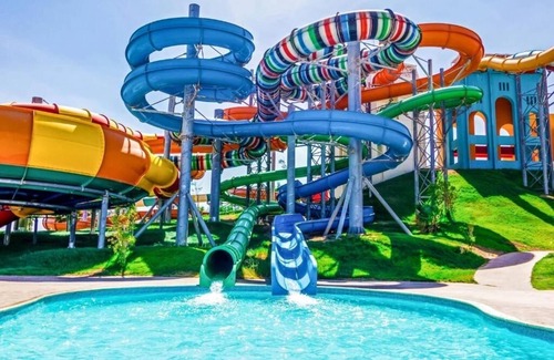 Makadi Bay Hotel | 3 Family-Friendly Rooms: Convenient Access to Makadi Water World Aqua Park