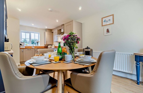 Framlingham House | 3 Fore Street Mews - Three Bedroom House, Sleeps 4