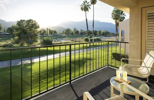 Cathedral City Condo | 3 Holiday nights! July 1st - 4th 1bdr condo x 4 guests!