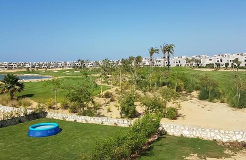 Sidi Abd El-Rahman Ski Chalet | 3 in 1 Lux Chalet in Hacienda Bay Resort. [Families Only]
