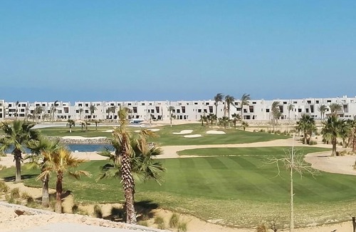 Sidi Abd El-Rahman Ski Chalet | 3 in 1 Lux Chalet in Hacienda Bay Resort. [Families Only]
