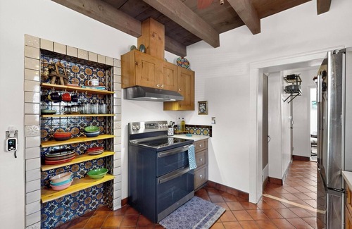 Sawmill Area House | 3 King Beds+Hot Tub+Walkers Paradise+Gated Parking+Instant Hot+Refrigerated Air