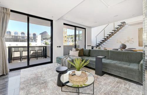 Bo'Kaap Apartment | 3-Level Luxury, Premium 2Bed Apt in Cape Town Bo-Kaap