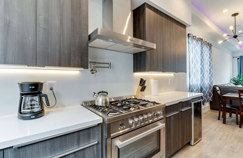 Mid City Villa | 3 Luxury Modern Homes 12 bedrooms & Rooftop Decks