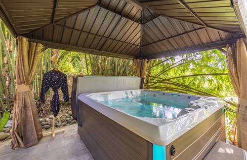 Jaco Villa | 3 Magical Tropical Villas 2 Pools & Jacuzzi, Jaco Beach, up tp 35 guests