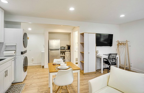 Santa Ana Apartment | 3 Mi to Angel Stadium: Cozy Studio w/Patio!