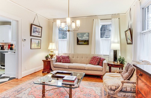 Summerville House | 3 Mi to Augusta National: Historic Home w/Patio