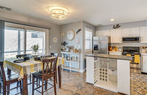 Osage Beach Condo | 3 Mi to Boat Ramp: Osage Beach Condo w/Grill!
