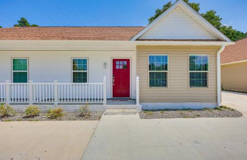 Bolivia Apartment | 3 Mi to Brunswick Community College Cozy Duplex!