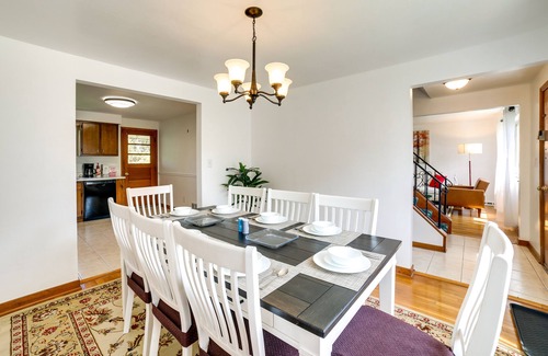 Pittsburgh House | 3 Mi to Downtown: Pittsburgh Home w/Balcony!