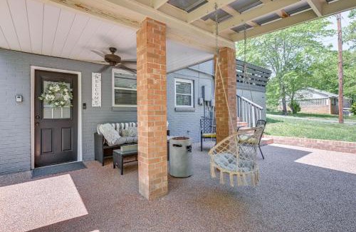 Hickory Apartment | 3 Mi to Dtwn Hickory Home Base with Patio!