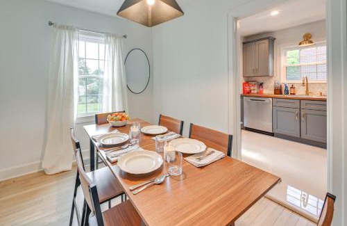 Lexington Apartment | 3 Mi to Dtwn Updated Retreat with Deck in Lexington