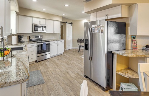 Lake Havasu City House | 3 Mi to Lake Havasu: Family Home w/Game Room