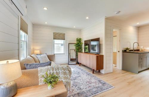 Lansing House | 3 Mi to Michigan State Tiny Home with Deck!