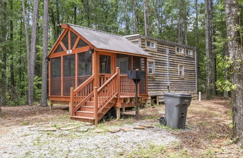 Starkville House | 3 Mi to MSU | Tiny Home w/Deck & Grill
