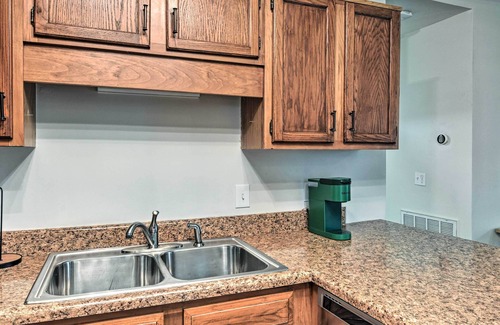 Hendersonville House | 3 Mi to Old Hickory Lake: Home w/Fenced Yard!