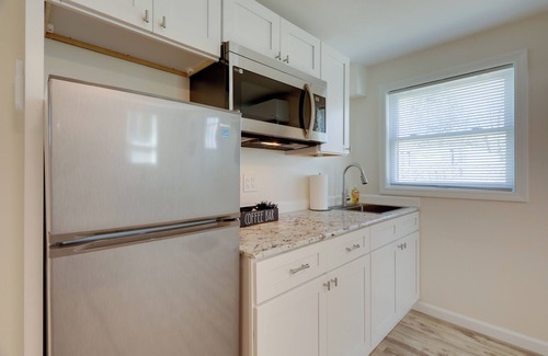 Wareham Apartment | 3 Mi to Onset Beach: Sleek Apartment in Wareham