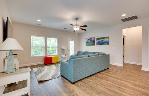 Ocean Isle Beach House | 3 Mi to Sand and Surf Ocean Isle Beach Retreat!