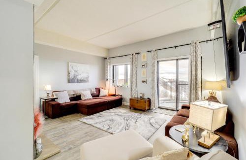 Sugar Mountain Apartment | 3 Mi to Sugar Mountain Ski Resort Cozy Getaway!