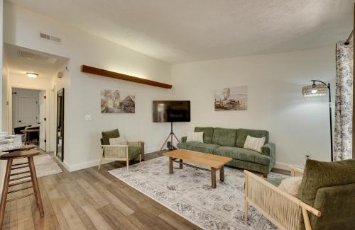 Kimberling City House | 3 Mi to Table Rock Lake Cozy Cabin in the Woods!