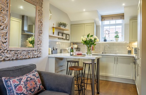York Cottage | 3 Middlethorpe Manor - A couples retreat that sleeps 2 guests in 1 bedroom