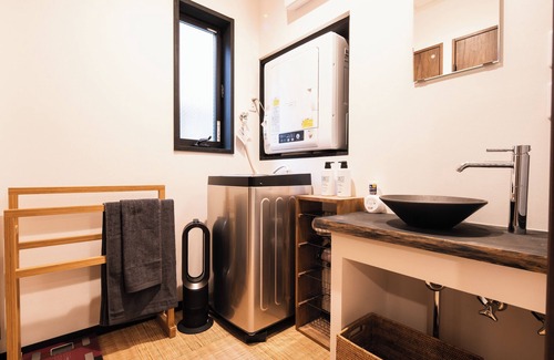 Sumida House | 3 Min from Skytree & Train Sta/Dream Retreat For 8