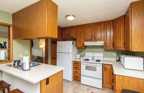 Fargo House | 3 min to NDSU I Fenced Yard I Ping Pong I King