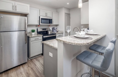 Sherwood Park Apartment | 3 mins Frm Arsenal-Bridge Street.