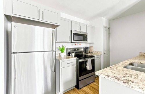 Sherwood Park Apartment | 3 mins from Redstone Arsenal