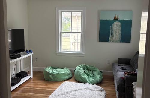 Minot House | 3 Minute Walk To Minot Beach!