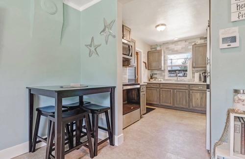 Bokeelia House | 3 Minutes to Open Water! Great Fishing Retreat on Gulf-Access Canal! Over $125 Free Daily Activities