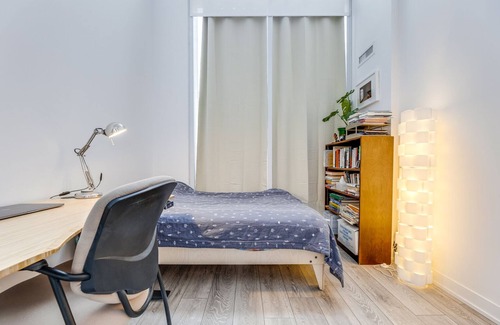 Willowdale Condo | 3 minutes walk to subway Finch, 17ft high ceiling with private back yard, condo