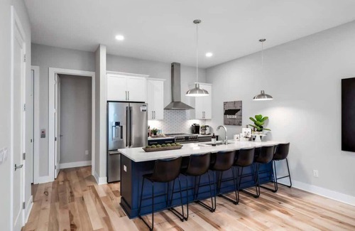 Nashville House | 3 Nashville Homes Walk to Bars & Honky Tonks