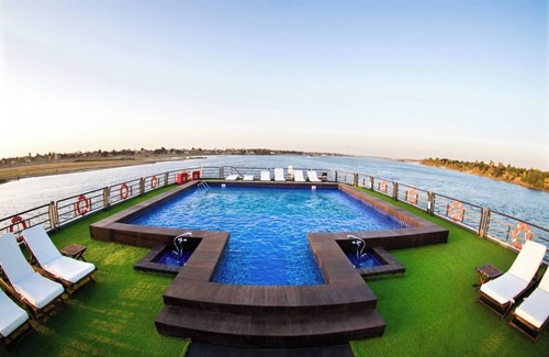Aswan Cabin | 3 Nights nile cruise from Aswan to Luxor all-inclusive