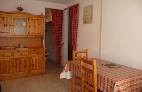 Prapoutel Apartment | 3 pièces - 2 chambres - pied des pistes - FR-1-771-57