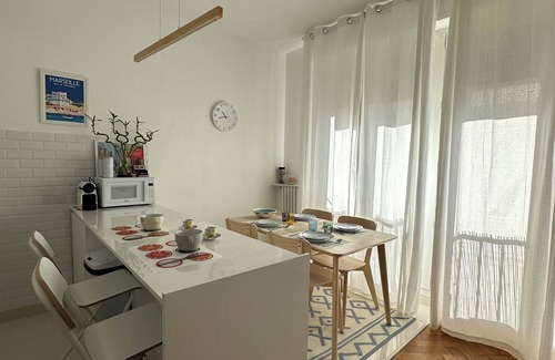 7th Arrondissement Apartment | 3 Pièces vue Vieux Port, Proche Panier et Mucem