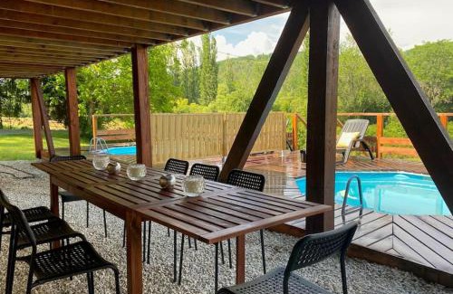 Plazac House | 3 PRIVATE POOL with Stunning Views!