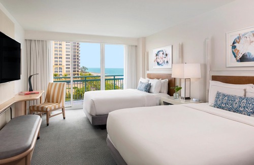 Singer Island Hotel | 3 Relaxing Units - Breathtaking Seaside Stroll at Our Resort w/Beach & Pool