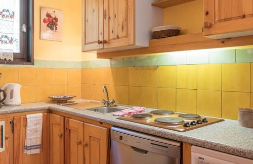 Monetier-les-Bains Apartment | 3-room apartment for 7 with parking in Monêtier-les-Bains